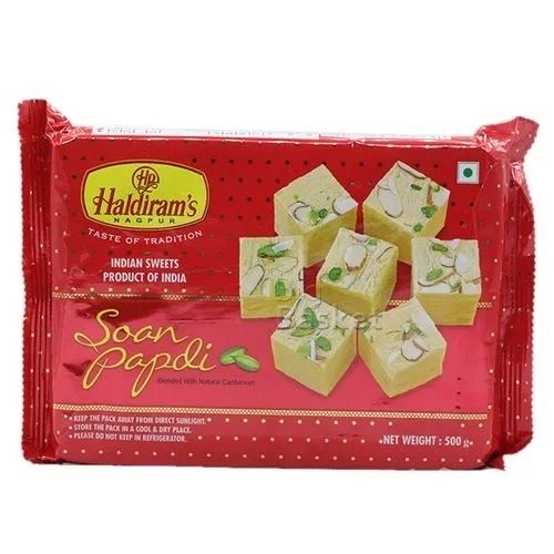 500 Gram Sweet And Delicious Gram Flour Soan Papdi Grade: Food Grade