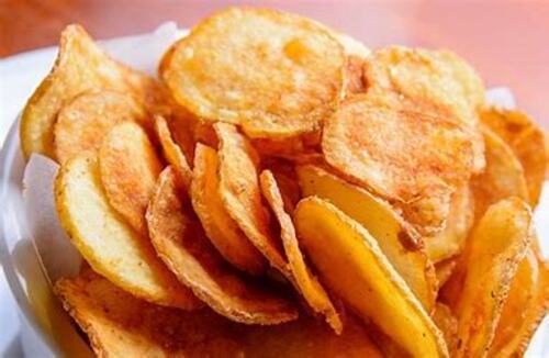 Deep Fried And Crunchy Textured Delicious Spicy Flavored Potato Chips Age Group: For Adults