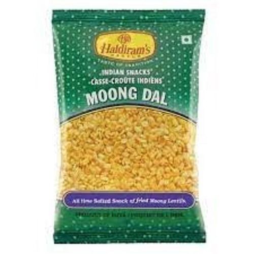 Pack Of 400 Gram Salty And Crispy Haldiram Moong Dal Namkeen