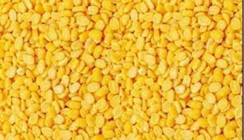 Healthy Commonly Cultivated Slightly Round Dried Splited Yellow Moong Dal