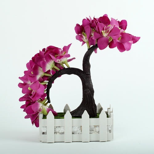 Modern Stylish Elegant Long Lasting Silk Artificial Flower Plant at