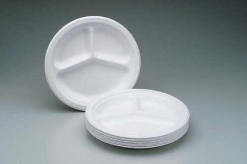 White 3 Compartment Disposable Plate Use For Event And Party Supplies