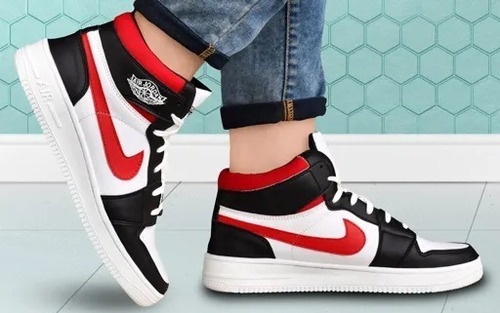 सफेद और काले आरामदायक और सांस लेने योग्य पुरुषों के स्नीकर्स जूते