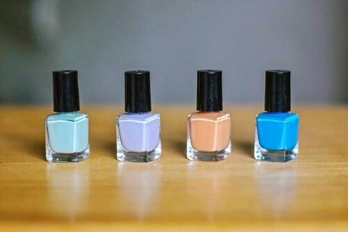 Nail Paint For Ladies, Pack Size 12 Pieces, All Colors Available