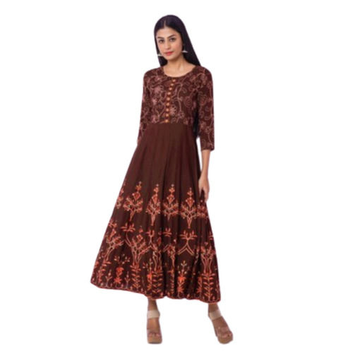 Printed Rayon Fabric Anarkali Designer Kurti With 3 4Th Sleeves Lightweight And Easy To Clean Age Group: Elders