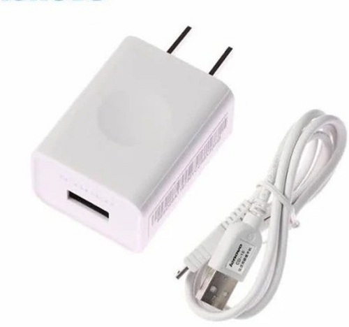 व्हाइट प्लास्टिक 2 एम्पीयर लेनोवो मोबाइल फोन चार्जर और यूएसबी केबल