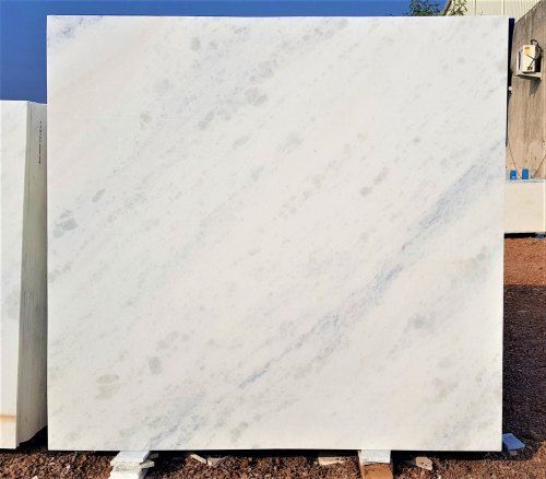 Crack And Scratch Resistant Glossy Fine Finish Easy To Clean White Marble