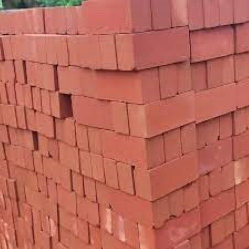 Highly Reliable Rectangular Shape Fine Finish Hard And Premium Quality Red Bricks