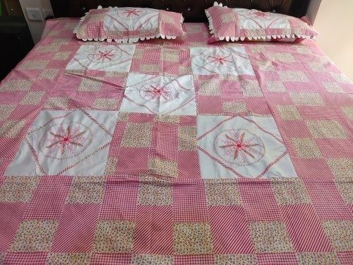 Light Pink And White Washable And Breathable Printed Cotton Double Bed Sheet