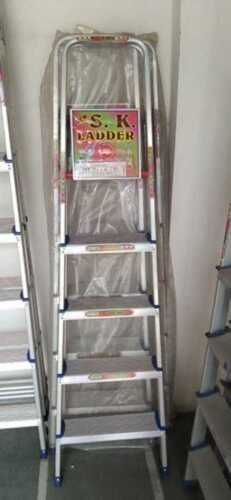 Different Available Aluminium Step Ladder With 5-6 Step, Reach On Height Easily And Safely