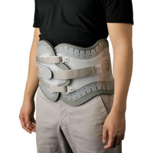Thigh brace with pelvic support