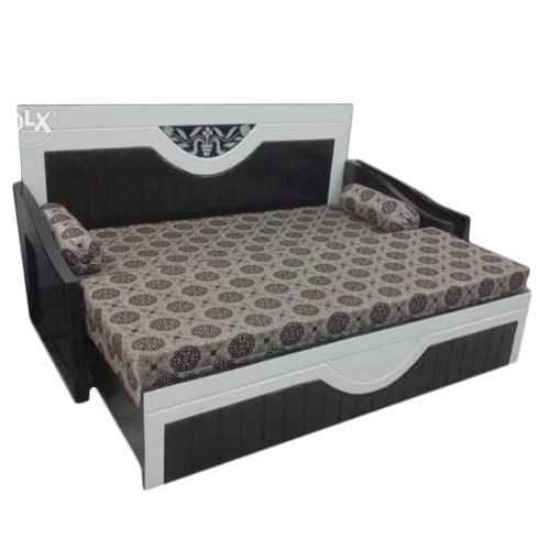 Easy To Clean Polished Wooden Double Bed