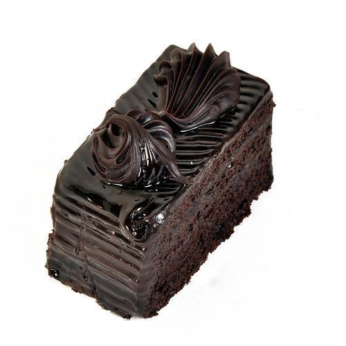Taste Rich Sweet Taste Mouth-Melting Delight Full Creamy Chocolate Pastry