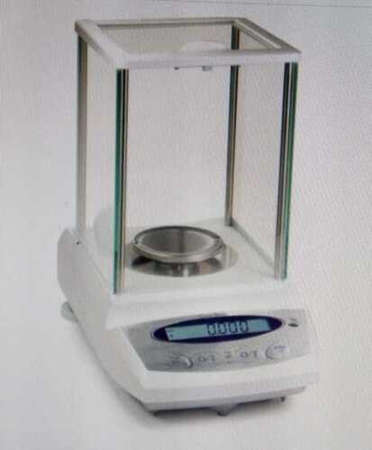 Jewelry Scale With Digital Display For Jewelry Shop, 5 Kg Capacity, Box Packaging