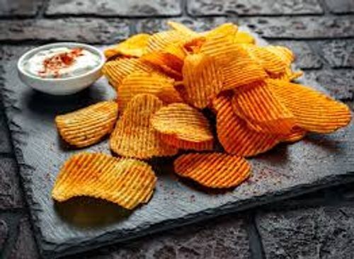 Light Weight Crunchy And Crispy Textured Deep Fried Ready To Eat Potato Spicy Chips