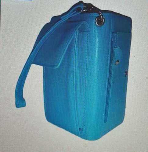 Ladies Sky Blue Leather Purse, Rectangular Shape And Plain Pattern