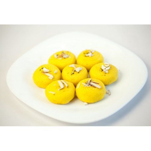  Delicious A Grade Soft And Smooth Texture Sweet Malai Peda, Box Of 1 Kg