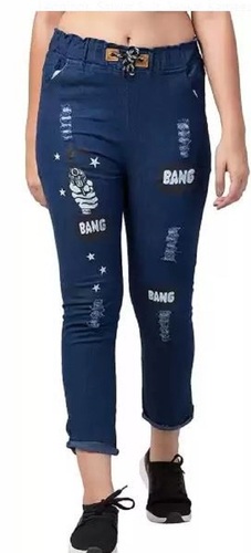 मेटल स्टाइलिश और फैशनेबल महिलाओं के लिए रिलैक्स्ड स्ट्रेट फिट प्रिंटेड डेनिम ब्लू जींस