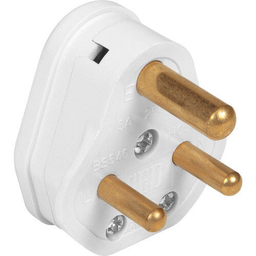 White Shock Resistant And Light Weight 220 Volt Three Pins Plug 