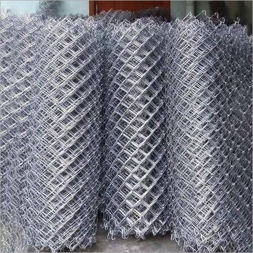 High Strength Sturdy Construction GI Chain Link Fencing