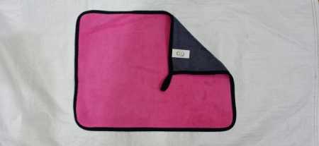 Lint or Scratch Free Very Soft Polyester and Polyamide Microfiber Cloth