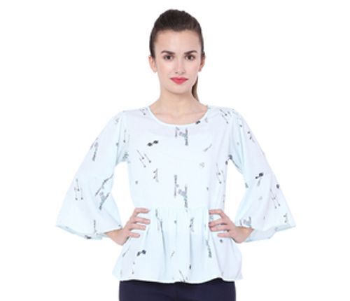 प्रिंटेड फैशनेबल और ट्रेंडी व्हाइट कॉटन फ़ैब्रिक लेडीज़ टॉप्स