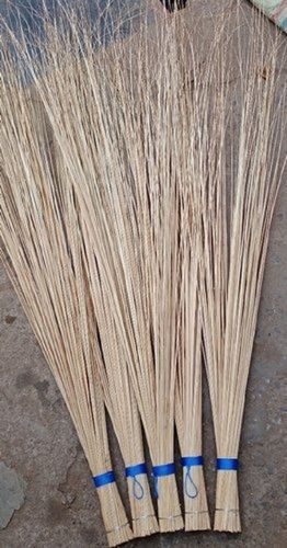 Indonesia Coco Brooms, Size: 5 feet, Packaging Type: Bundle