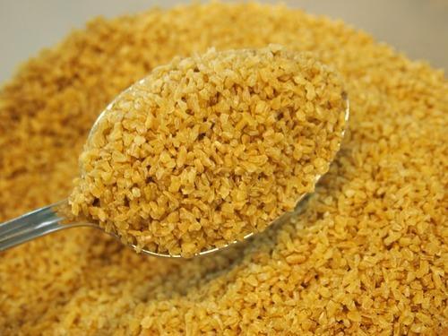 Organically Grown Indian Dried Yellow Hard Pure Broken Whole Wheat Grain 