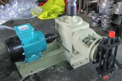 Blue 1 Hp High Pressure Metering Pumps With Cast Iron Materials, Max Pressure 50Mpa