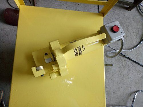 Mild Steel Hydraulic Portable Wire Rod Cutter, Capacity: 15 Mm, Automation Grade: Semi-Automatic