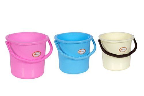 Light Weighted Leak Resistant Plain Unbreakable Plastic Bathroom Buckets with Handle