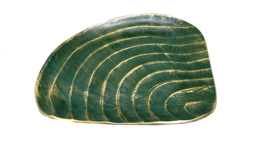 10 इंच साइज़ का हरा ट्रायंगल सर्विंग प्लैटर सेट गिफ्टिंग और किचन के लिए टेबलवेयर फ़ेज़: तीन फ़ेज़