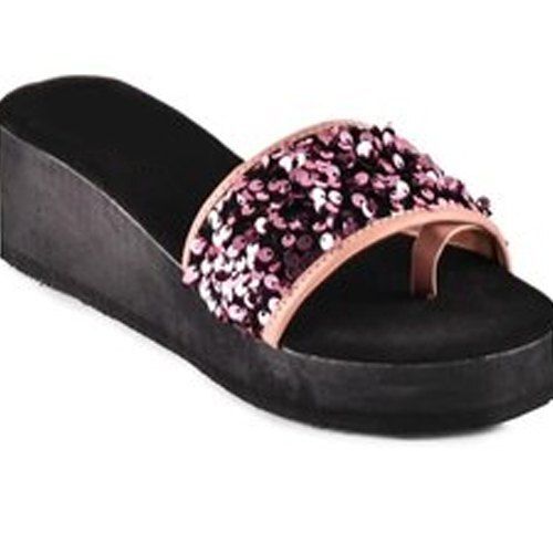 Rubber Ladies Daily Wear Black Fancy Slipper