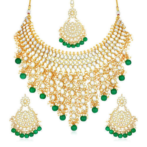 Unique Design And Perfect Shape Light Weight Imitation Necklace Set With Earring