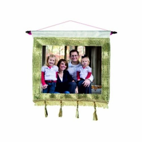 Lightweight Square Shape Personalized Photograph Gifts For Gifting Purpose