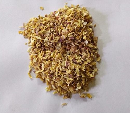100 Percent Pure Hygienically Packed Dehydrated Onion White Pink Chopped Flakes