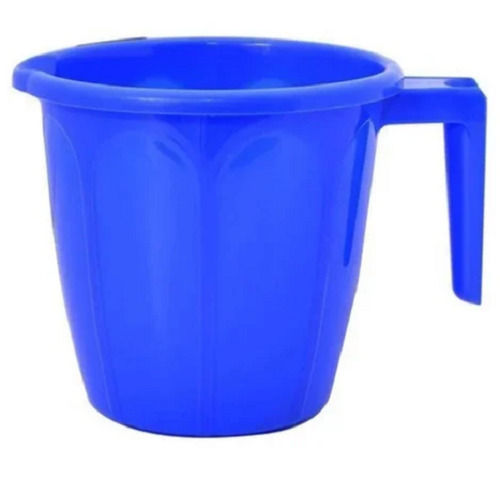 A  1.5 Litre Capacity 499 Gram Weight Round Shape Plastics Bath Mug 