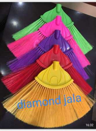 Multicolor 62 Inch Ultra Clean Plastic Diamond Jala Brush For Ceiling Cleaning