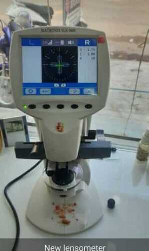 Automatic Metronix Lensometer Used In Shop, Hospital And Laboratory