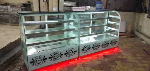 Cake Display Counter With 4 Shelfs And 4 Feet Height