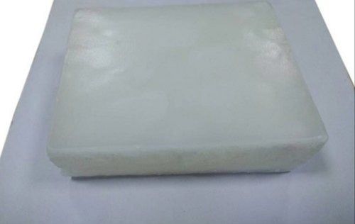Fully Refined 0.5% Oil 0.9 G/Cm3 Density Solid Form Paraffin Wax