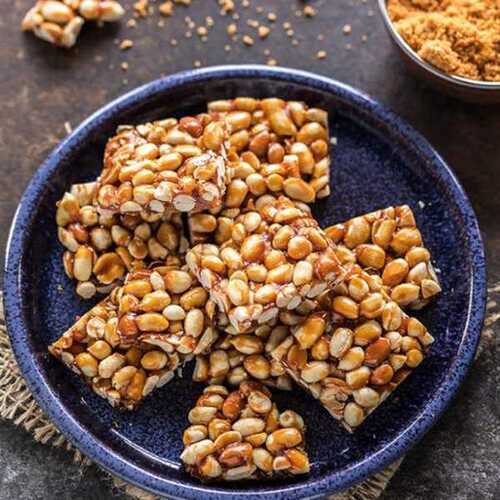 100 Percent Vegetarian And Delicious Tasty Palli Peanut Chikki