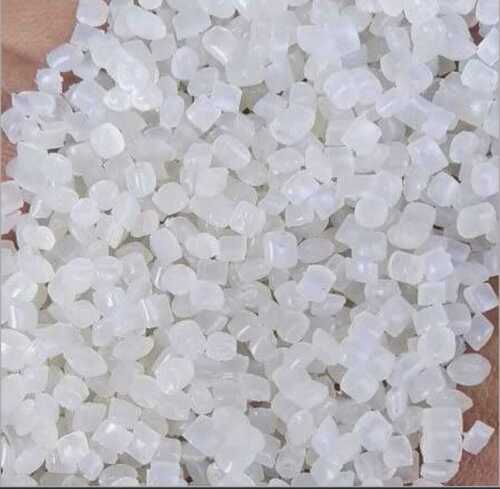 White Plastic Granules Density: 0.70 G/cm3 Gram Per Cubic Centimeter(g/cm3)