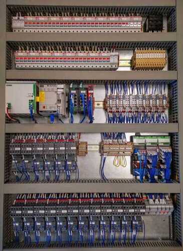 औद्योगिक और कारखाने के उपयोग के लिए तीन चरण इलेक्ट्रिकल कंट्रोल पैनल