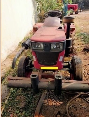 Massey Ferguson 2635 DI 4WD Tractor, 4 Cylinder