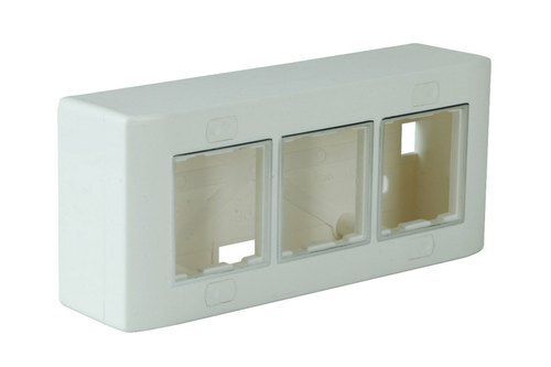 Unbreakable Wall Mounted Plastic Rectangular White Electrical Switch Box Dimension(L*W*H): 12 X 4 X 8  Centimeter (Cm)