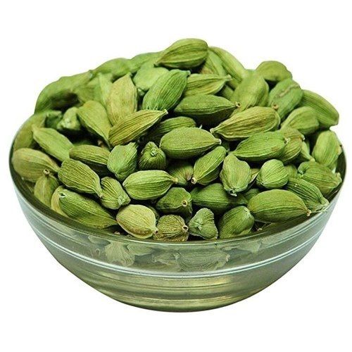 100 Percent Fresh And Pure Cardamom With Good Taste Size 6 Mm