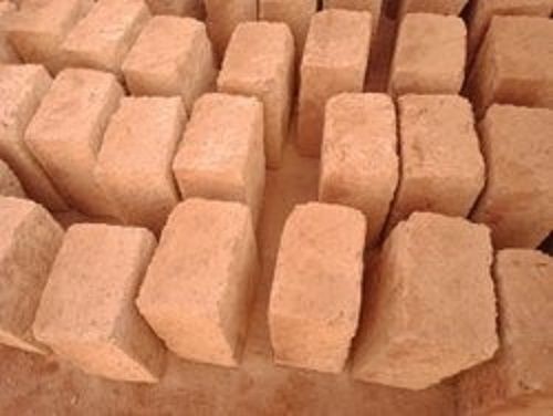 Red 8 Inches Heat Resistance And Long Lasting Heavy Duty Rectangular Strong Bricks