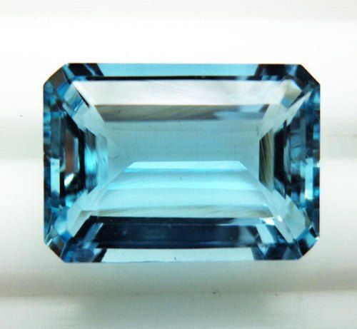 Emerald Cut Natural Sky Blue Rectangular Aquamarine Stone