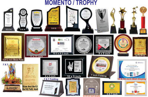 Moment And Trophy With Premium Look